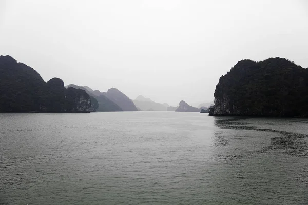 Ha lange Bucht in Vietnam — Stockfoto