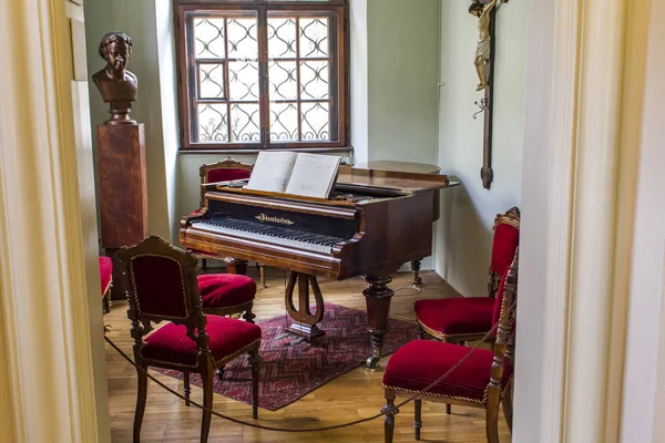 Музей Антонина Дворака в Праге — стоковое фото
