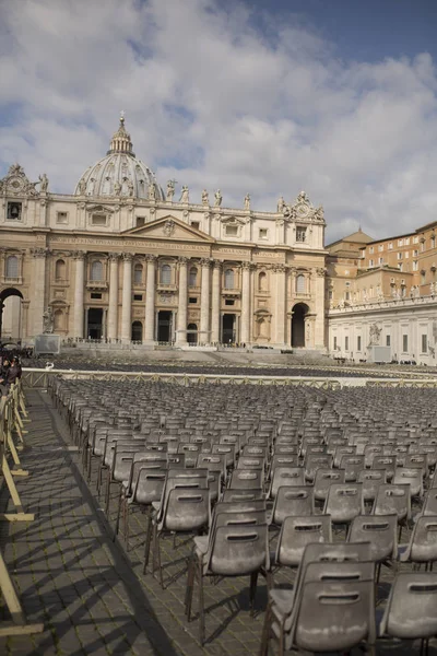 Saint peter plein in Vaticaan — Stockfoto