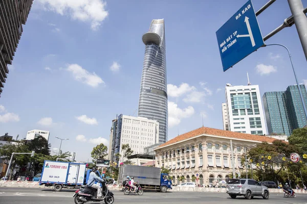 Torre Financiera Bitexco en Ho Chi Minh — Foto de Stock