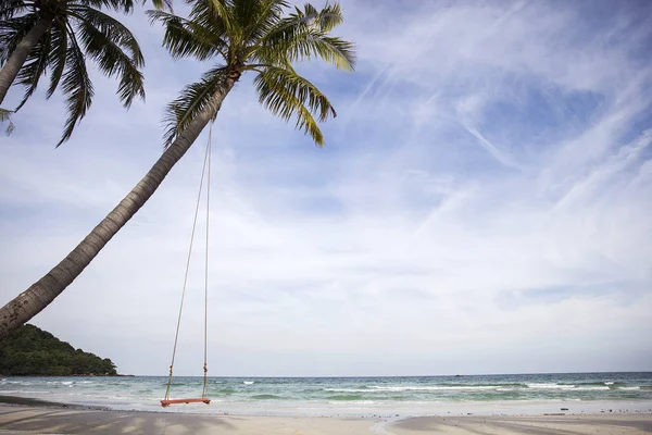 Tropical beach view — Stock Photo, Image