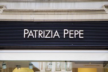 Parizia Pepe mağaza