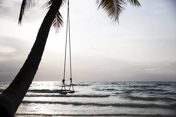 Vistas tropicales a la playa —  Fotos de Stock