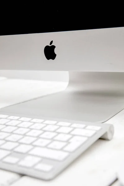 Apple imac bilgisayar — Stok fotoğraf