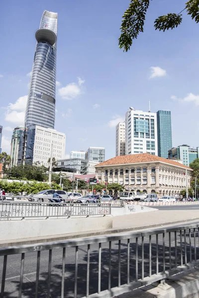 Bitexco Financial Tower en Ho Chi Minh, Vietnam — Foto de Stock