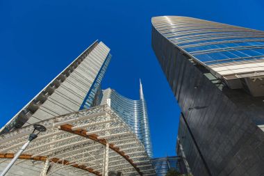 Milan Porta Nuova adlı modern gökdelenler