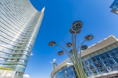 Milan Porta Nuova adlı modern gökdelenler