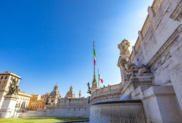Monumento di Vittorio Emanuele II a Roma — Foto Stock