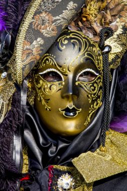 Venedik karnaval maskesi