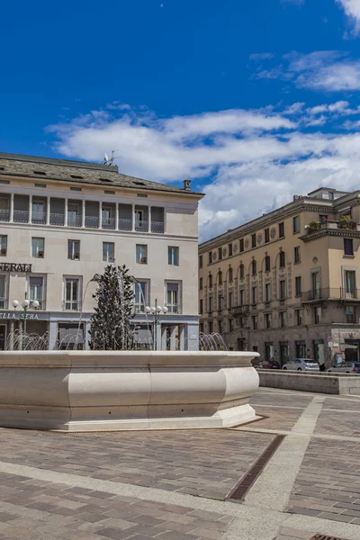 Piazza vecchia in bergamone — Stockfoto