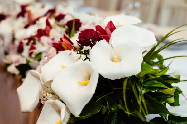 Blumenhochzeitsdekoration — Stockfoto