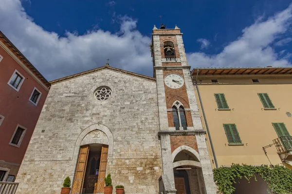 Eglise Saint François à San Quirico d'Orcia — Photo