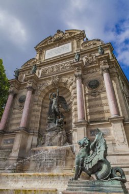 Fontaine saint Michel de Paris