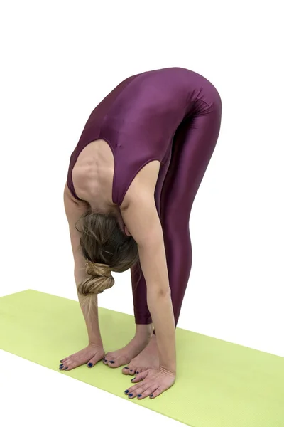 Woman practicing yoga — Stock Photo, Image