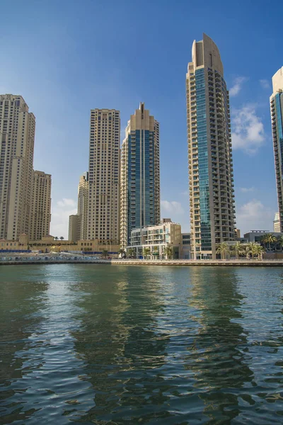 Dubai Marina modern felhőkarcolók — Stock Fotó