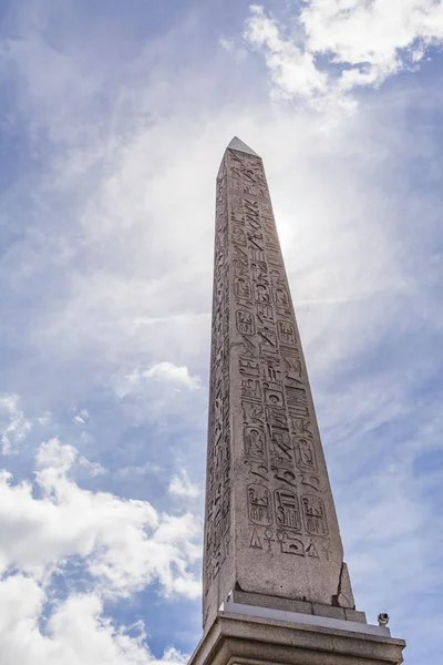 Luxor Obelisk przy Place de la Concorde w Paryżu — Zdjęcie stockowe