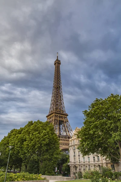 Torre Eiffel em Paris, França — Fotografia de Stock