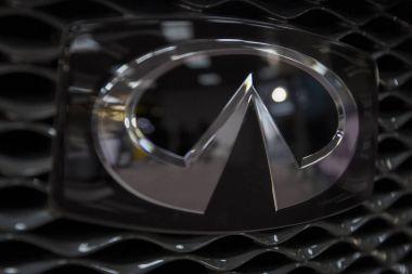 Infiniti araba işareti