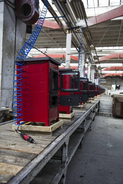 Dettaglio delle stufe in fabbrica — Foto Stock