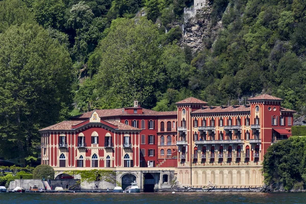 Reine d'Angleterre in Cernobbio — Stok fotoğraf