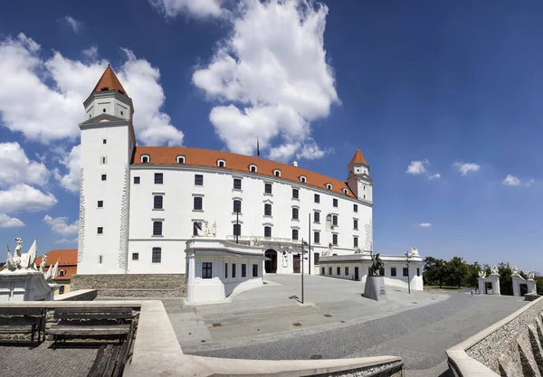 Kasteel van Bratislava, Slowakije — Stockfoto