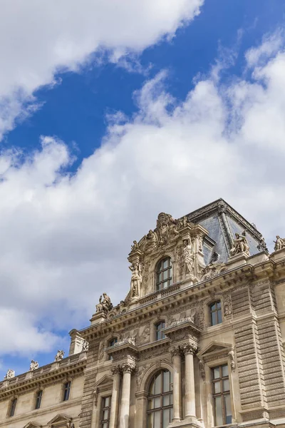 Museu do Louvre em Paris — Fotografia de Stock