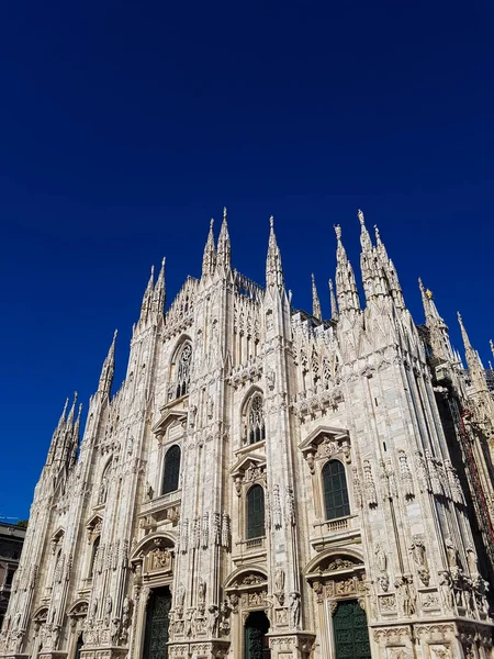 Duomo di milano Gotik katedral kilise — Stok fotoğraf