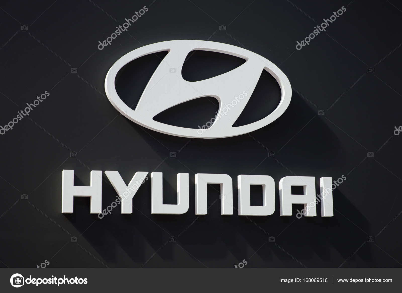 Logo hyundai fotos de stock, imágenes de Logo hyundai sin royalties |  Depositphotos