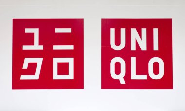 Uniqlo mağaza işareti
