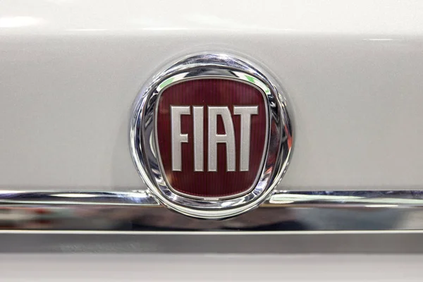 Fiat-Autoschild — Stockfoto