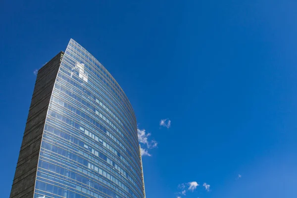 Porta Nuova adlı modern gökdelen 