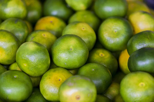 Verse groene Mandarijn — Stockfoto