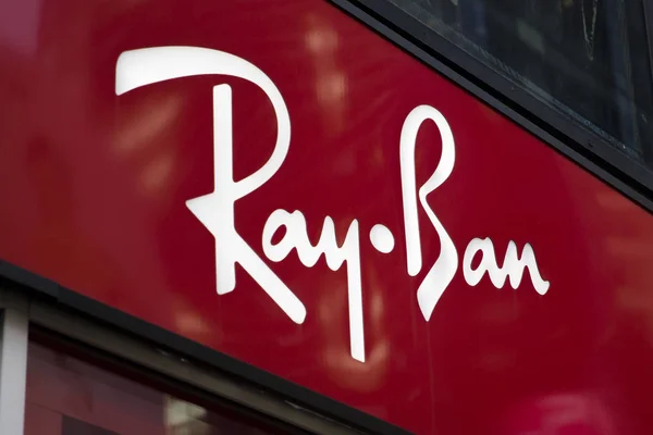 Ray Ban sklep — Zdjęcie stockowe