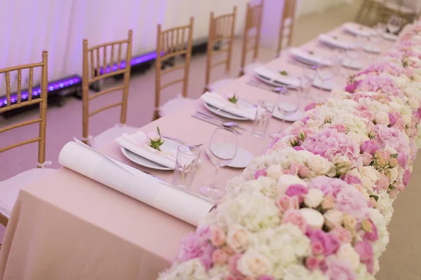 Düğün masa dekorasyonu