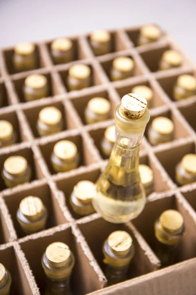 Raccolta di bottiglie con brandy — Foto Stock