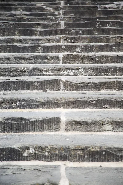 Prázdné venkovní schody — Stock fotografie