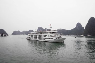 Ha Long Bay yerli Vietnam