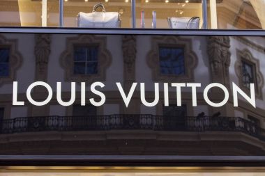 louis vuitton mağaza