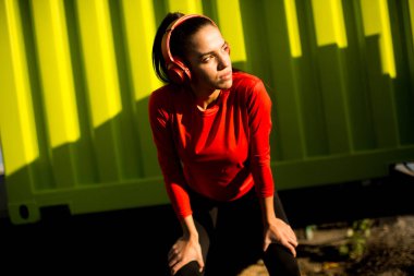 Genç çekici kadın atlet