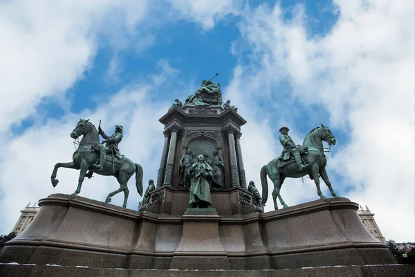Theresia 皇后雕像在维也纳, 奥地利 — 图库照片