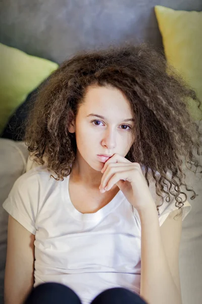 Curly hair  teen girl — Stock Photo, Image