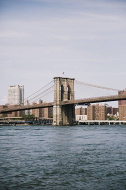 New York 'taki Brooklyn Köprüsü