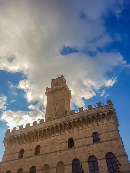 Palazzo Comunale in Montepulciano — 图库照片