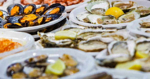 Čerstvé mořské plody na rybí trh v Madridu — Stock fotografie