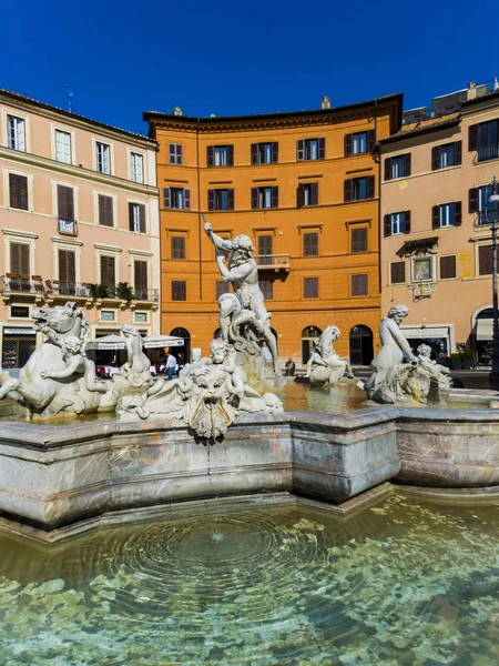 Neptunbrunnen auf der piazza navona in rom — Stockfoto