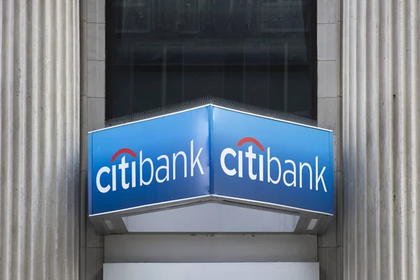 Citibank kaupungissa New York — kuvapankkivalokuva