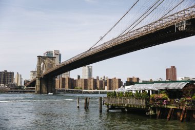 New York 'taki Brooklyn Köprüsü