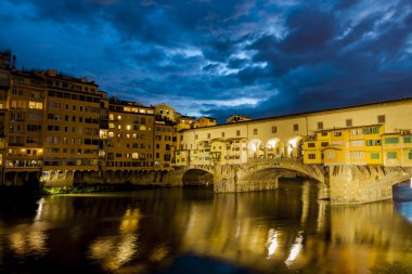 Ponte Vecchio Arno Nehri Floransa, İtalya