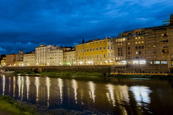 Vista Noturna Rio Arno Edifícios Florença Itália — Fotografia de Stock