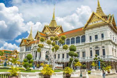 Bangkok, Tayland - 21 Ağustos 2014: Grand Palace Bangkok kimliği belirsiz kişilerce. Binaların bir kompleks ve Siam krallar resmi konutu 1782 beri olmuştur.